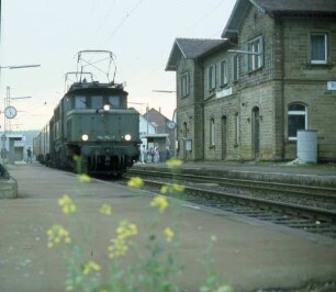 Rosenberg Lok 194 194 N5865 Bahnsteig