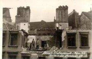 Stark beschädigtes Haus in der Blumenstraße