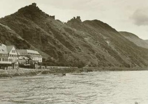 Burgruinen Sterrenberg und Liebenstein, die "Feindlichen Brüder" und Hotel Morbach am Ufer des Rheins