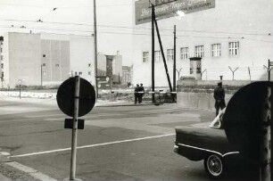 Grenzsoldaten am Checkpoint Charlie