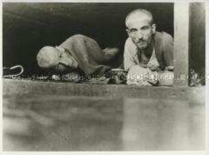 Gefangene nach der Befreiung des KZ Buchenwald