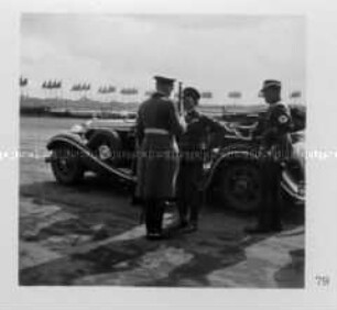 Raumbildband. Reichsparteitag der Arbeit. 100 Bilder. Beim Appell der Wehrmacht.