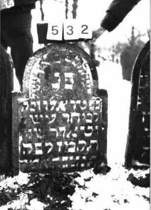 Grabstein 532