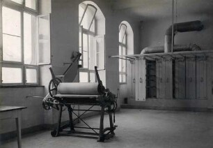 Städtisches Klinikum. Wäscherei - Trockenzimmer