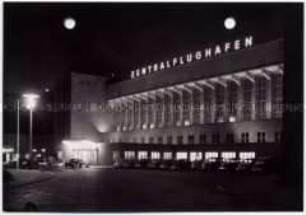 Berlin, Tempelhof, Zentralflughafen bei Nacht