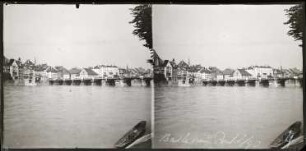 Basel. Blick auf den Rhein mit der Mittleren Brücke
