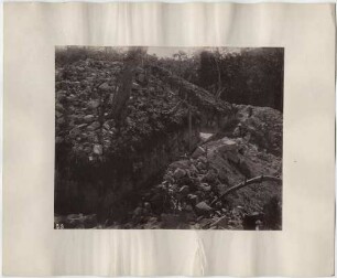 "Mound 6.Nord-West-Ecke. (Einzelheit)"