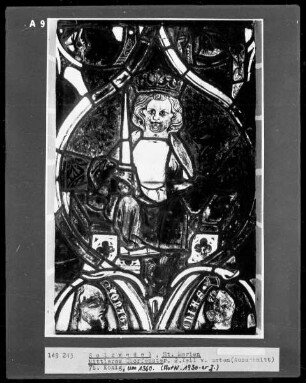 Mittleres Chorfenster mit Szenen aus dem Leben Jesu und Königs- und Prophetenreihe — Mittlere Fensterbahn mit Königen und Propheten — König aus dem Stammbaum Christi