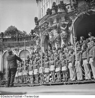 Kreuzchor mit Flämig im Zwinger