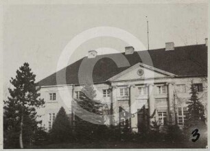 Hoffassade von Schloss Kunzendorf