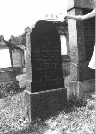 Grabstein 38
