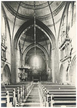 Kirche, Meldorf: Innenansicht nach Osten