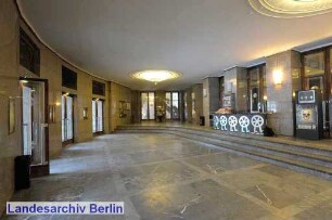 Volksbühne, Rosa-Luxemburg-Platz (Mitte)
