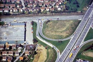 Autobahnstrecke Stuttgart-Feuerbach und Bebauung Blick in Richtung Heilbronn.