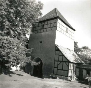 Bad Düben. Burg (Museum). 10. Jh. begonnen, 16./18. Jh. Torturm