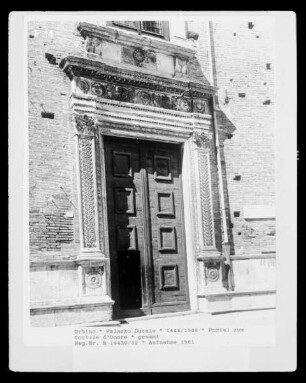 Portal zum Cortile d'Onore