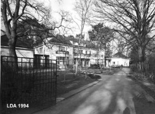 Vorgarten Rötheweg 36/42; Berlin, Steglitz-Zehlendorf