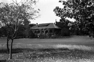 Bukarest: Golfclub, Clubhaus
