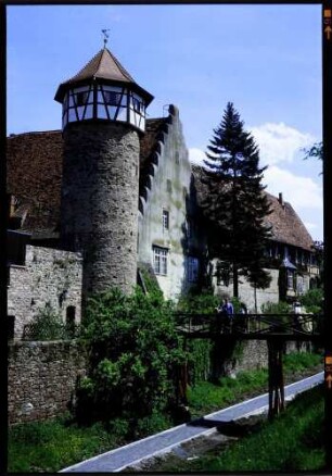 Michelstadt: Stadtmauer mit Turm