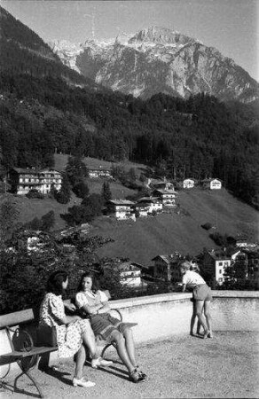 Berchtesgaden: Platz oberhalb des Bahnhofs