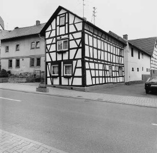 Schlangenbad, Hauptstraße 12