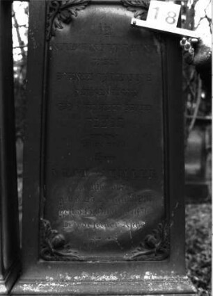 Grabstein A I/12/18 und A I/12/19: Grabstein A I/12/18 (Detailaufnahme)