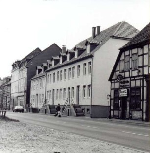 Blick in die Hornsche Str. / Süd-Seite. Detmold. Hornsche Str. Papierabzug