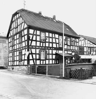 Niddatal, Assenheimer Straße 1