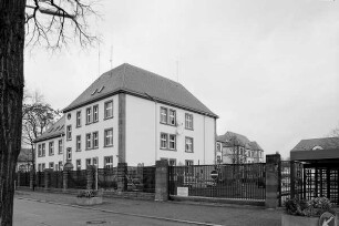 SG Yorkhof-Kaserne; Hanau, Chemnitzer Straße 1, Chemnitzer Straße 9b, Chemnitzer Straße 9a, Chemnitzer Straße 7, Chemnitzer Straße 5, Chemnitzer Straße 3, Chemnitzer Straße 17, Chemnitzer Straße 15, Chemnitzer Straße 13, Chemnitzer Straße 11