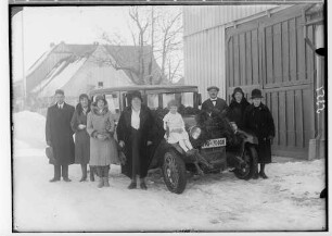 Primizfeier Benzinger 1931; Gruppenbild mit Auto
