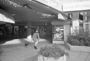 Schuhgeschäft "Schuh-Bambini" im Passagehof 18