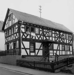 Waldbrunn, Hauptstraße 26