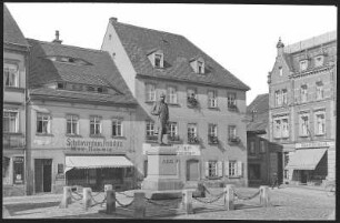 Pulsnitz. Neumarkt m. König-Albert-Denkmal