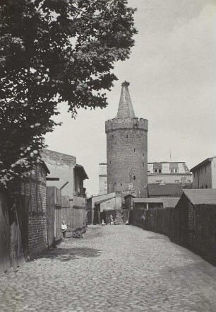 Pasewalk, Pulverturm : Pasewalk. Blick zum Pulverturm