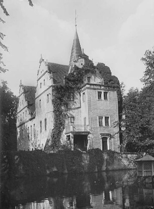 Schloss, Niederau (Kreis Meißen)