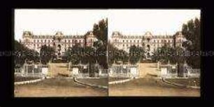 Blick auf Garten und Grand Hotel, Cannes