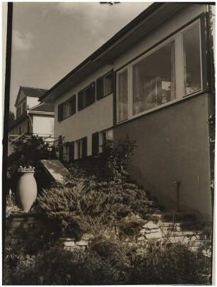 Garten von Dombois, Ermatingen am Bodensee: Treppe am Haus
