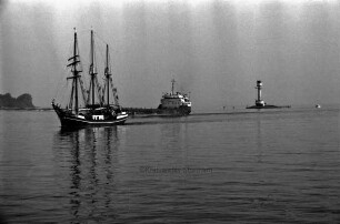 Kiel: Segelschiff auf der Förde