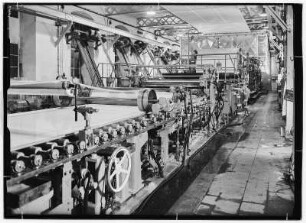 Königstein. Papierfabrik. Fotopapiermaschine von der Brücke