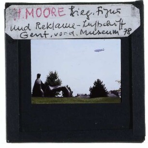 Moore, Reclining Figure: Arch Leg (LH 610, Serie)