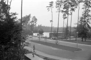 Einweihung des "kleinen Gemeindezentrums" der katholischen Pfarrkuratie der Waldstadt an der Königsberger Straße.