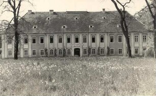 Institut für Binnenfischerei in Königswartha : Šula za nutřkokrajne rybarstwo w Rakecach