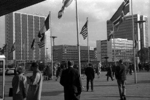 Bremen: Platz vor dem Hauptbahnhof