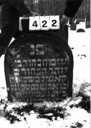 Grabstein 422