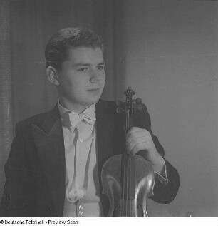 Porträt Violinist Manfred Scherzer