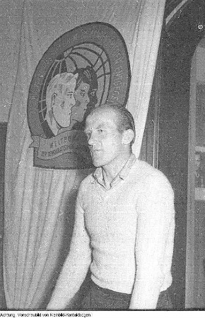 Ministerpräsident Seydewitz mit Sportler