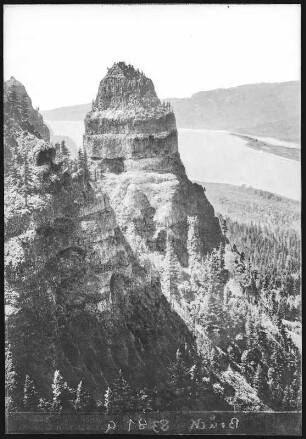 Oregon. St. Peters Dome Columbia River, near The Dalles