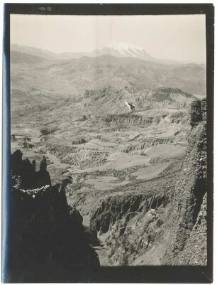Blick über das La-Paz-Tal gegen den Illimani