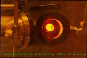 Laser-Flash-Apparatur des Instituts für Material- und Festkörperforschung (IMF)