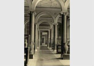 Blick in den Römischen Saal im Neuen Museum